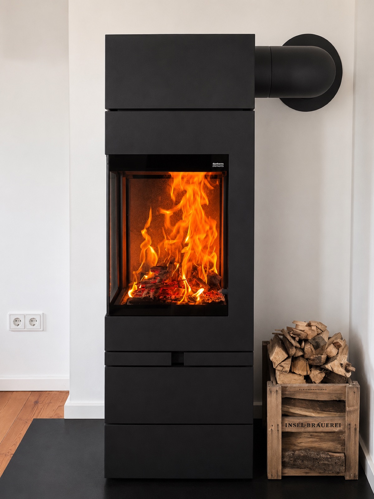 Kaminzeit Referenzkamin 11 – Modern, Freistehend